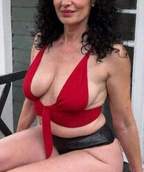 Curvy vrouw zoekt man die haar kan handelen